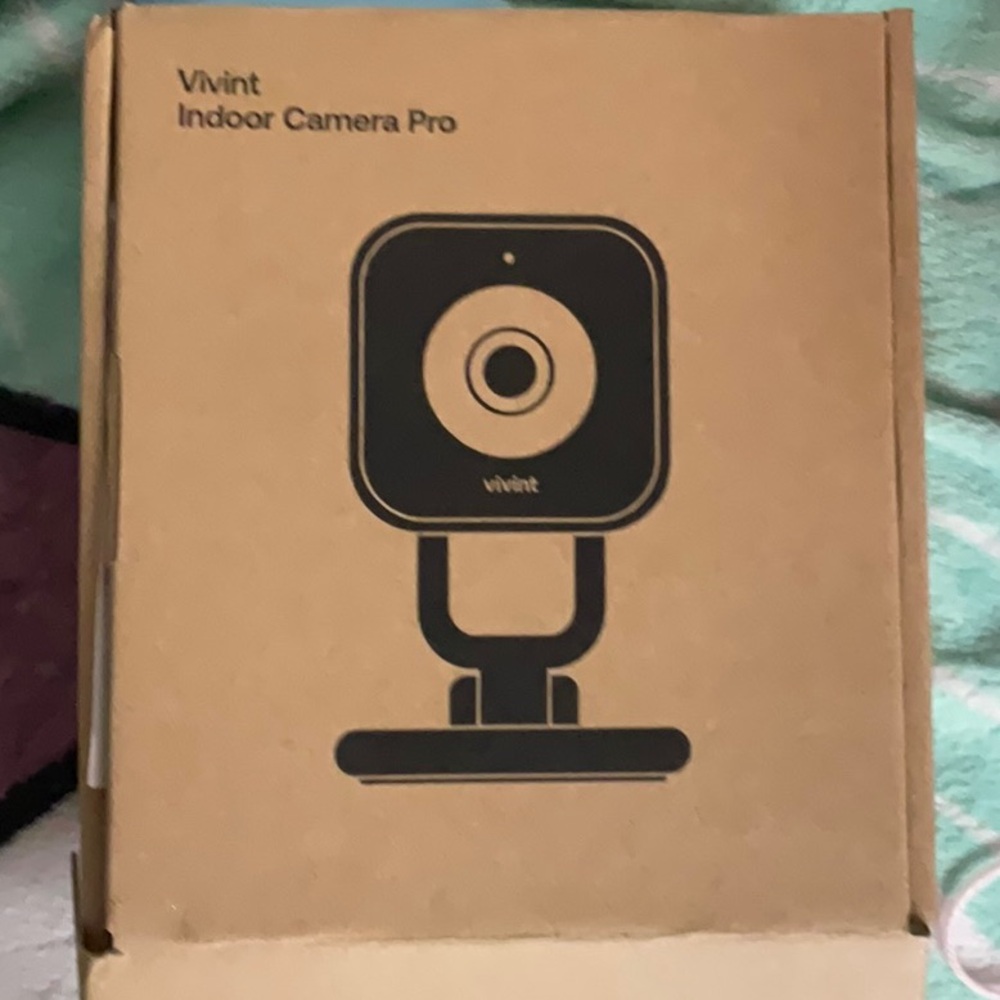 Vivint Indoor Camera Pro - Black